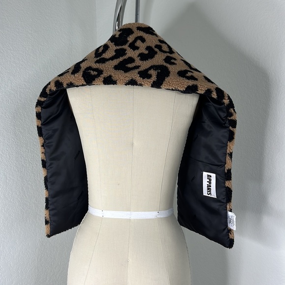 Apparis Tanvi Scarf Teddy Leopard Scarf - Picture 6 of 9